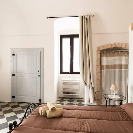 Masseria Donna Coletta בית כפרי